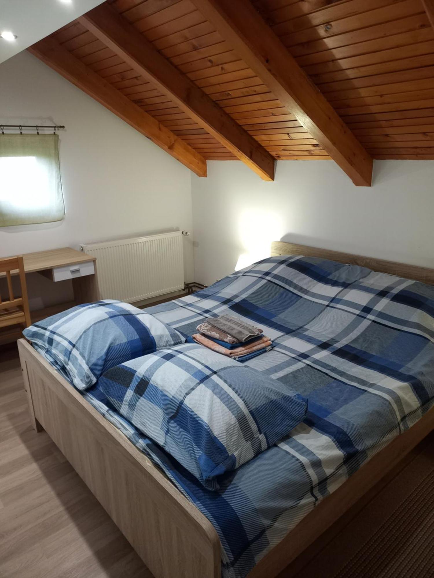 2 Apartment *